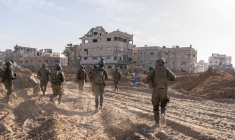 Les soldats israéliens opèrent dans la bande de Gaza