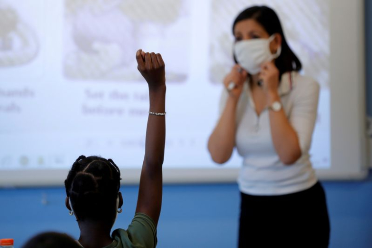 UNE PRIME MENSUELLE DE 100 EUROS AUX ENSEIGNANTS DÉBUTANTS