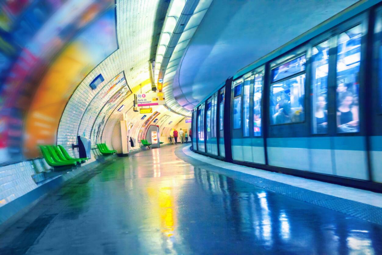 Frais de transport des salariés : quelles sont les obligations des employeurs en 2025 ? / iStock.com - adisa