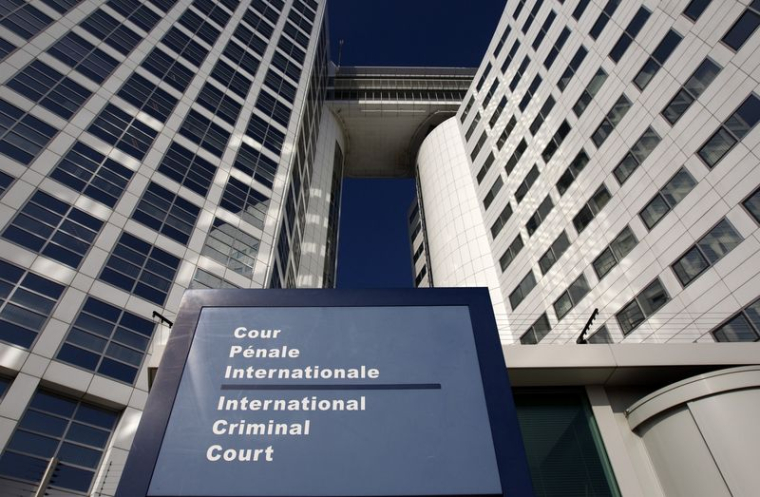 UKRAINE: LA CPI OUVRE UNE ENQUÊTE SUR DE POSSIBLES CRIMES DE GUERRE