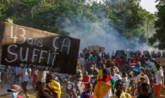 Des manifestants dispersés par les forces de sécurité, avant la publication des résultats de la présidentielle au Cameroun, à Garoua, le 26 octobre 2025 ( AFP / - )