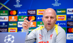 Arne Slot dithyrambique au sujet du PSG