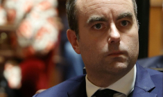 Le Premier ministre français Sébastien Lecornu assiste à une séance de questions au gouvernement au Sénat, à Paris, le 26 novembre 2025 ( AFP / GEOFFROY VAN DER HASSELT )