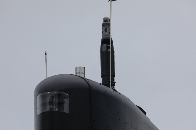 Un sous-marin de classe Suffren, en 2019, à Cherbourg (illustration) ( AFP / LUDOVIC MARIN )