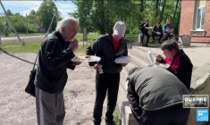 Ukraine : l'armée russe menace Kharkiv, les États-Unis annoncent 400 millions de dollars d'aide