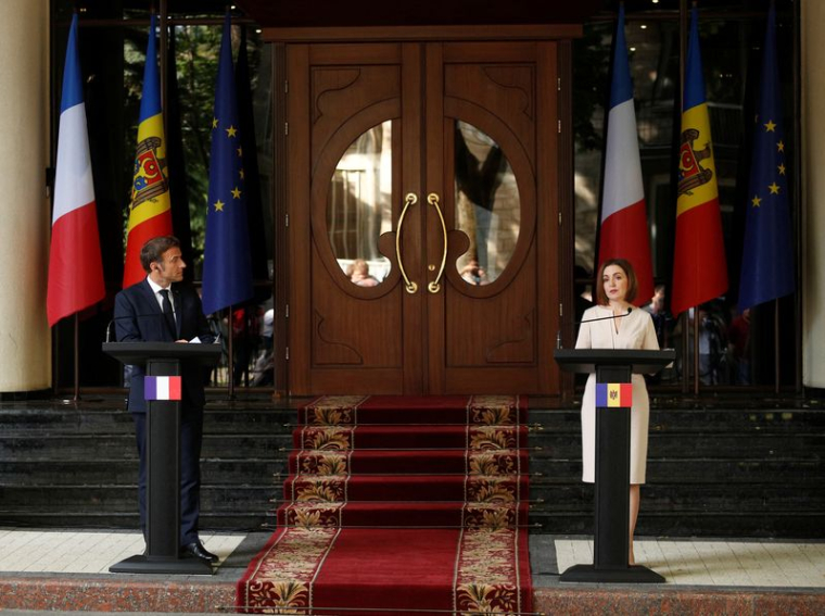 MACRON JUGE LÉGITIME LA DEMANDE D'ADHÉSION DE LA MOLDAVIE À L'UE
