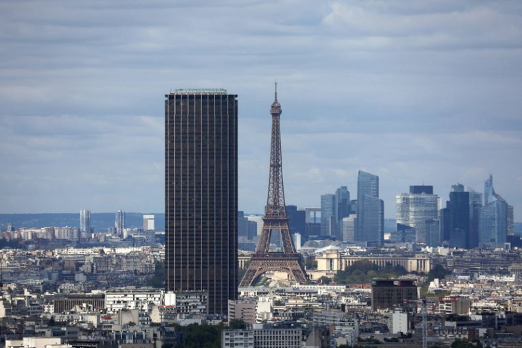 Vue de la Tour Montparnasse et de la Tour Eiffel à Paris