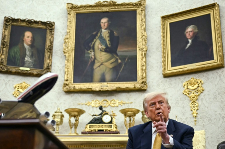 Donald Trump s'exprime dans le Bureau ovale de la Maison Blanche, à Washington, le 16 juillet 2025 ( AFP / ANDREW CABALLERO-REYNOLDS )