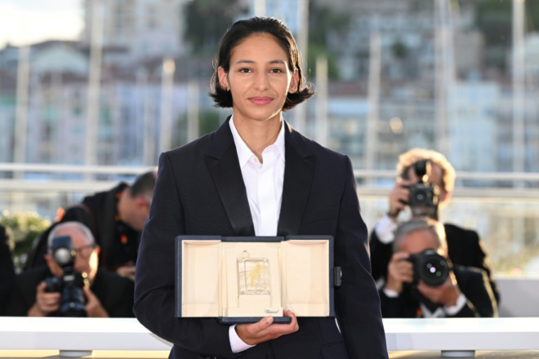 Nadia Melliti, Prix d'interprétation féminine au Festival de Cannes, le 24 mai 2025 pour son rôle dans le film "La Petite derniere" ( AFP / Miguel MEDINA )