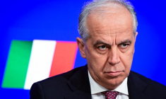 Matteo Piantedosi à Rome, en Italie, le 28 mars 2025. ( AFP / TIZIANA FABI )