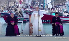 Aux Canaries, le pape salue "la dignité" des migrants