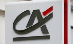 CRÉDIT AGRICOLE AU-DESSUS DES ATTENTES AU QUATRIEME TRIMESTRE, CONFIANTE POUR 2020