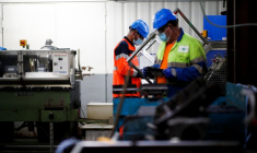 FRANCE: L'ÉCONOMIE DEVRAIT RALENTIR JUSQU'À STAGNER FIN 2022, SELON L'INSEE