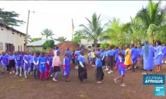 Rentrée scolaire au Cameroun : reportage à Melong où des enfants de la zone anglophone ont trouvé refuge