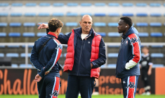 Der Zakarian : « Quand j'ai signé à Caen, je n'avais pas vu qu'il y avait dix points d'écart »