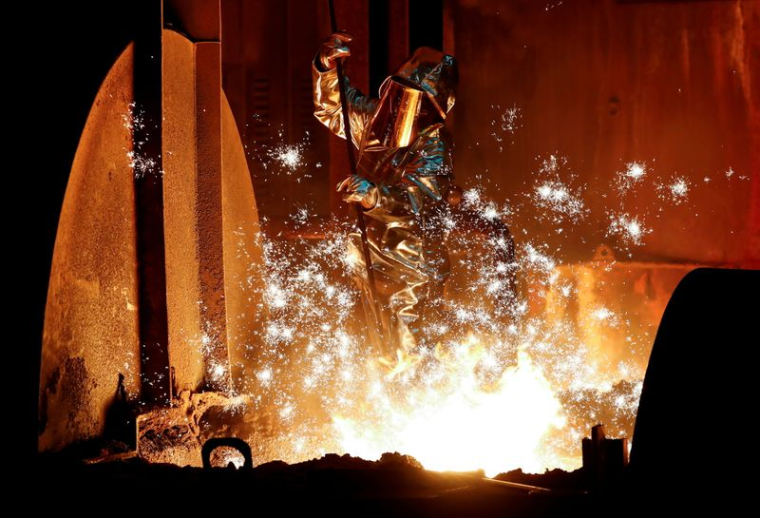 ALLEMAGNE: REBOND DES COMMANDES À L'INDUSTRIE EN JUIN