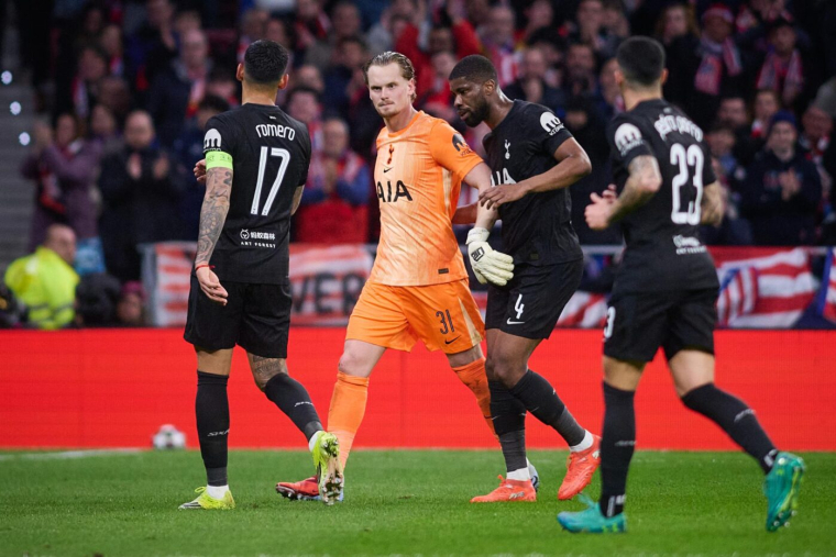 « Être gardien, c'est accepter de passer des mauvaises nuits comme ça » : Joe Hart envoie de la force à Antonín Kinský