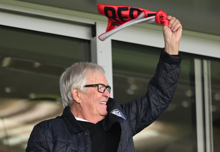 L'actionnaire minoritaire de Lorient et propriétaire de Bournemouth s'offre un nouveau club