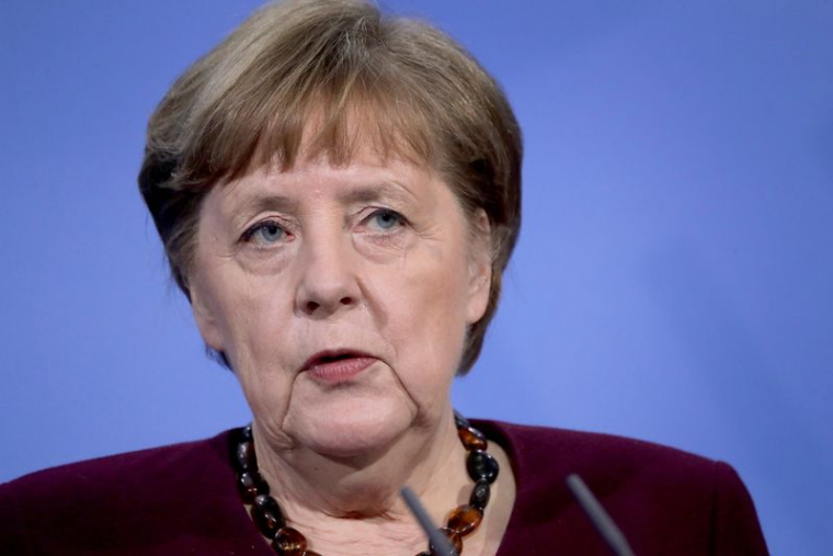 CORONAVIRUS: MERKEL PRÊTE À SE FAIRE VACCINER AVEC ASTRAZENECA