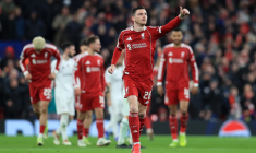 Andy Robertson vers Wrexham ?