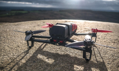 drone parrot (Crédit: Yann Caradec / Flickr)