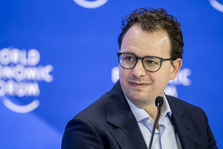 Le PDG d'Anthropic, Dario Amodei, à Davos, en Suisse, le 23 janvier 2025. ( AFP / FABRICE COFFRINI )