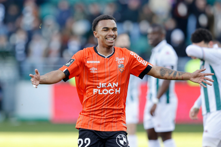 Lorient prend le large, Caen encore humilié à Troyes