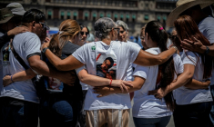 Manifestation sur les migrants portés disparus, à Mexico, le 14 mai 2026 ( AFP / CARL DE SOUZA )