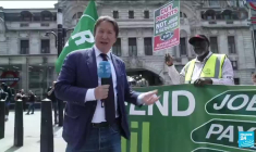 Grève massive au Royaume-Uni : un mouvement "inutile" pour Boris Johnson
