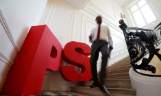 FRANCE 2022: LE PS APPELLE À VOTER MACRON AU SECOND TOUR