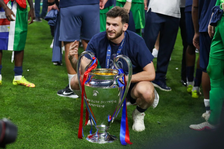 Et Kvara Ballon d'or !