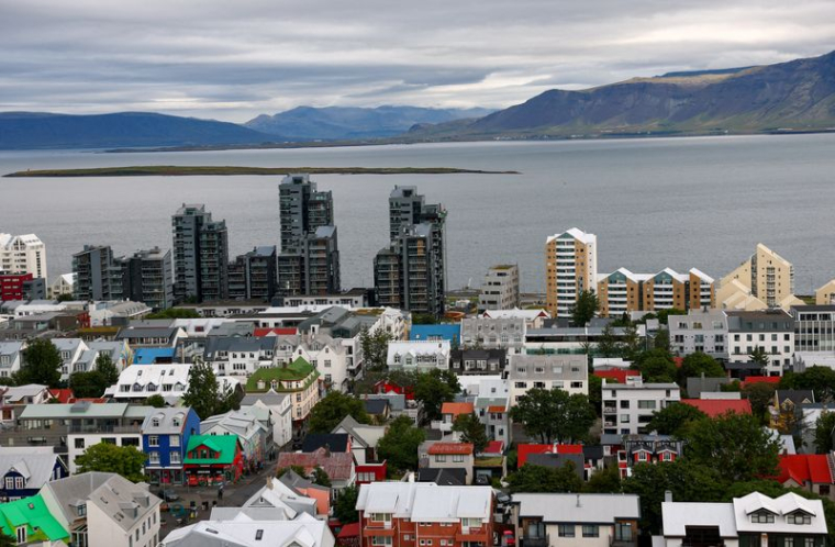 Vue d'ensemble de la ville depuis l'église Hallgrimskirkja à Reykjavik