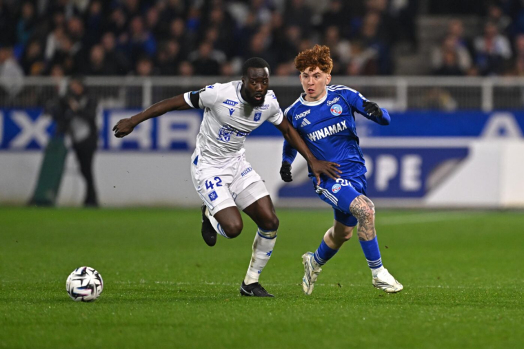 Face à Strasbourg, Auxerre reste muet mais profite (un peu) du faux-pas de Nantes