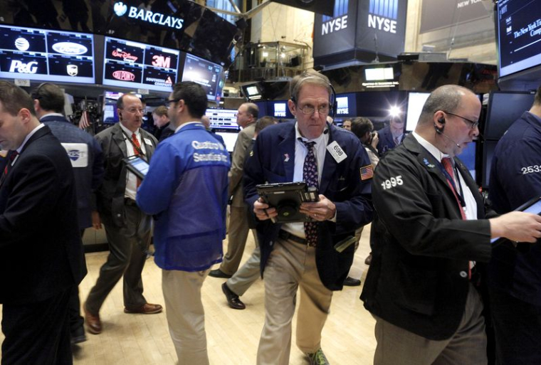 Photo des traders qui travaillent sur le parquet de la Bourse de New York