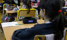 ( POOL / LUDOVIC MARIN )