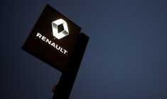 RUSSIE: RENAULT RÉUNIT SON CONSEIL, LES CRITIQUES SE MULTIPLIENT