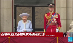 Jubilé de la reine : apparition d'Elizabeth II au balcon de Buckingham Palace