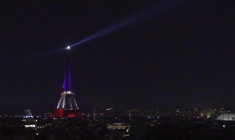 10 ans du 13-Novembre : la tour Eiffel illuminée aux couleurs du drapeau français