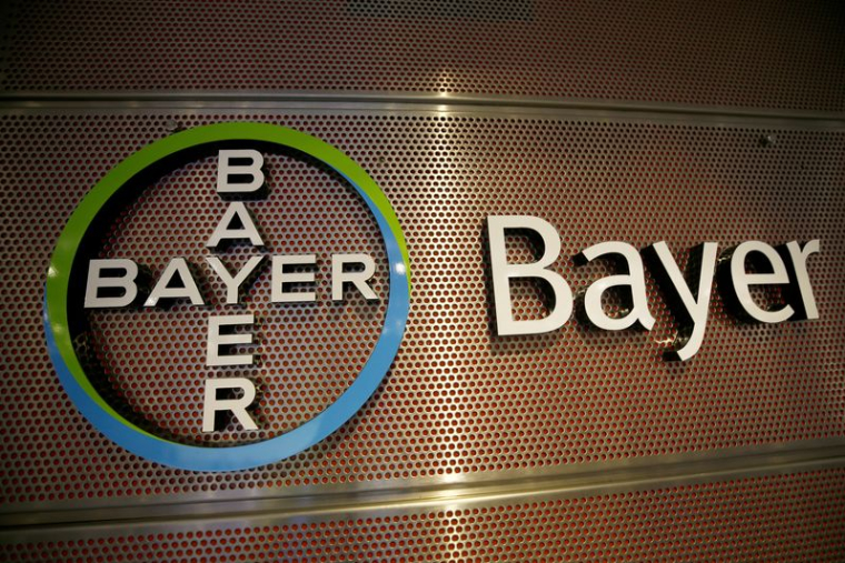 BAYER VEND SA DIVISION DE PESTICIDES NON AGRICOLES POUR 2,6 MILLIARDS DE DOLLARS AU FONDS CINVEN