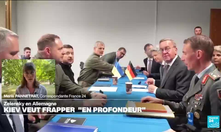 En visite en Allemagne, Zelensky souhaite des frappes "en profondeur" sur la Russie