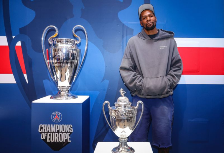 Une superstar de la NBA devient actionnaire minoritaire du PSG