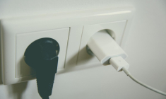 Le cours de l’électricité a atteint son minimum historique en France le 1er mai, avec -498,65 euros le mégawattheure. Illustration.  (Markusspiske / Pixabay)