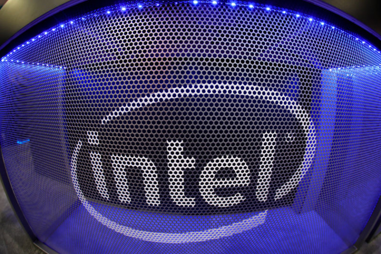 INTEL RASSURE AVEC SES PRÉVISIONS