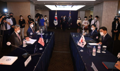 LA CORÉE DU NORD RAILLE LES ESPOIRS DES ETATS-UNIS POUR DES DISCUSSIONS