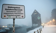 Forte chute de neige sur le port de Brême, en Allemagne, le 9 janvier 2026 ( AFP / STRINGER )