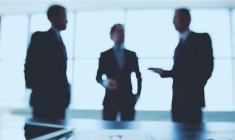 Plusieurs opérations concernent des valeurs moyennes et Worldline a déposé son offre sur Ingenico. (© Shutterstock)