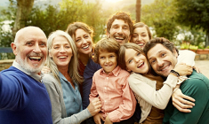 La donation-partage transgénérationnelle permet aux grands-parents de transmettre une part de leur patrimoine crédit photo : GettyImages