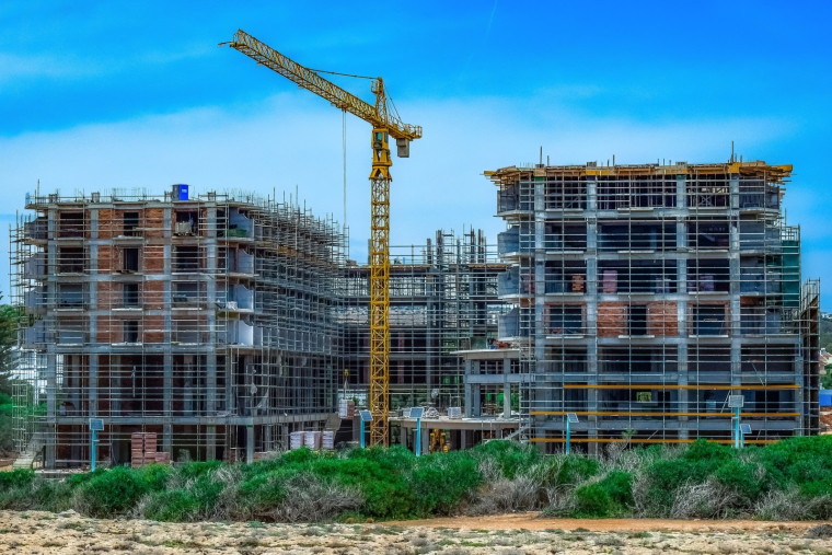 Dans six villes franciliennes, le prix d'un logement neuf est moins élevé en moyenne que celui d'un logement ancien. (Pixabay / dimitrisvetsikas1969)