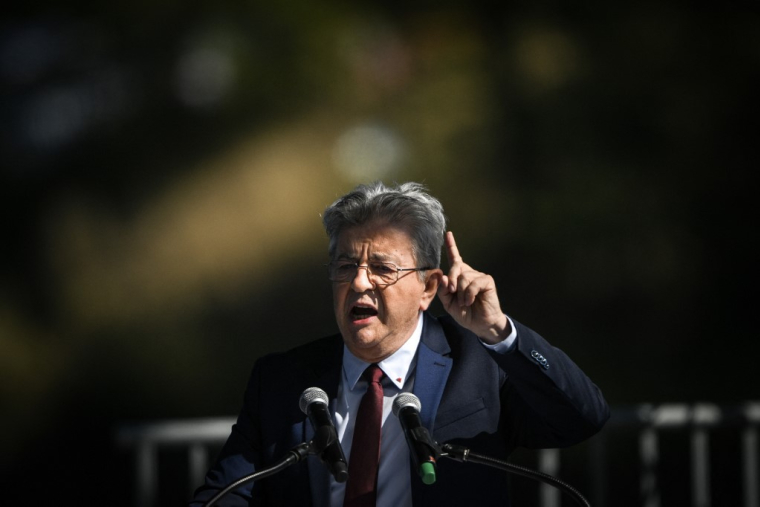 Jean-Luc Mélenchon à Châteauneuf-sur-Isère, le 23 août 2026. ( AFP / OLIVIER CHASSIGNOLE )