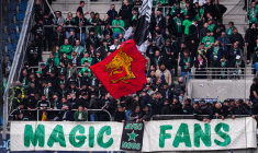 Plusieurs milliers de personnes manifestent contre la dissolution des groupes ultras à Saint-Étienne